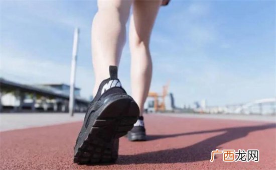 步速每小时4公里能显著降低患2型糖尿病风险 相当于走了多少步