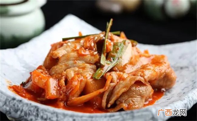 六种做法各具特色 五花肉搭配不同食材 呈现丰富多样的风味