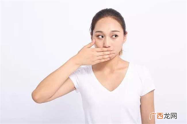 快速止打嗝的方法想要有效的阻止 抑制打嗝的方法