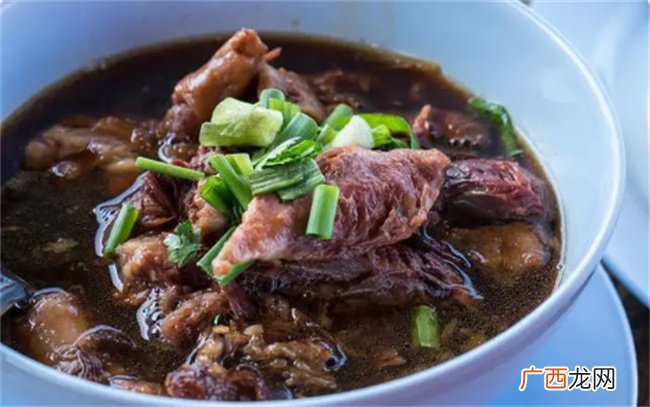 家常红烧牛肉怎么做更好吃呢 一些小技巧 肉质嫩滑 香气扑鼻