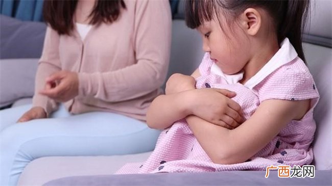 奶奶带大的孩子 跟妈妈不亲 这些原因说到根本