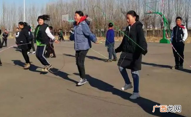 ?福建浙江多地明确保暖最重要不强制穿校服福建浙江最低气温是多少