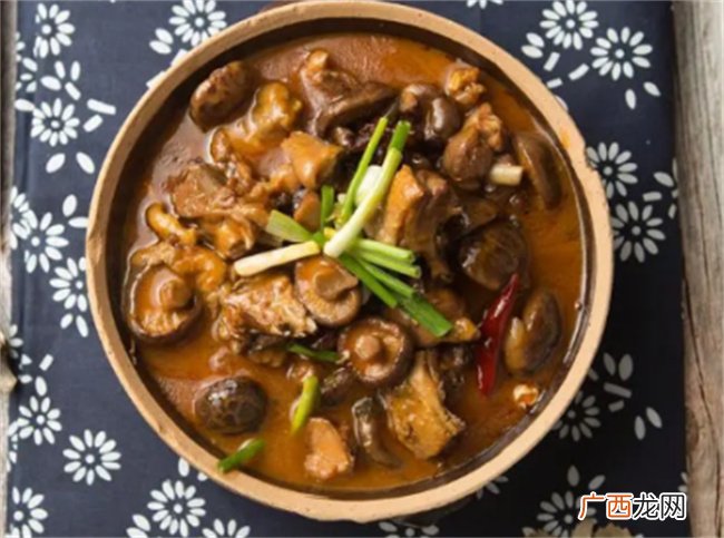 五种香菇的吃法 它的香味和不同食材搭配 创造出不同的风味