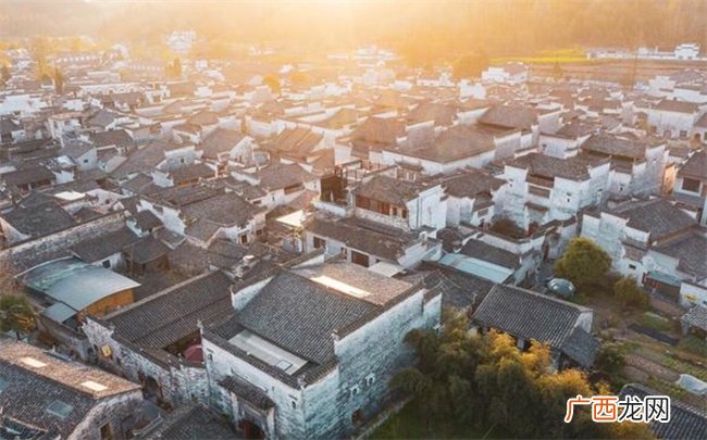 探寻未来 洞悉人生：算命能否真正预示命运