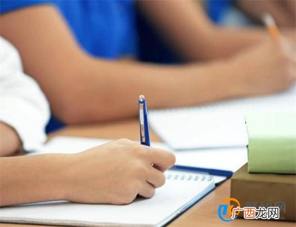 女子为何起诉父母不出钱给自己出国留学 结果是什么_酷知科普