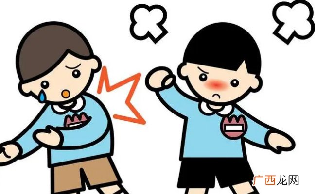?孩子学校玩闹伤人判定家长担责孩子学校玩闹伤人家长承担哪些责任