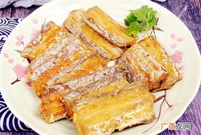 干煎带鱼怎么做酥脆好吃 这样做酥脆可口 味道绝佳