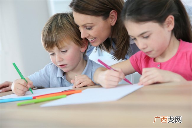?孩子特别犟怎么教育 孩子太犟管不了怎么办