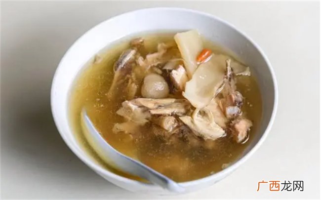鹌鹑肉与红枣 枸杞搭配 口感鲜嫩 营养丰富 美味倍增