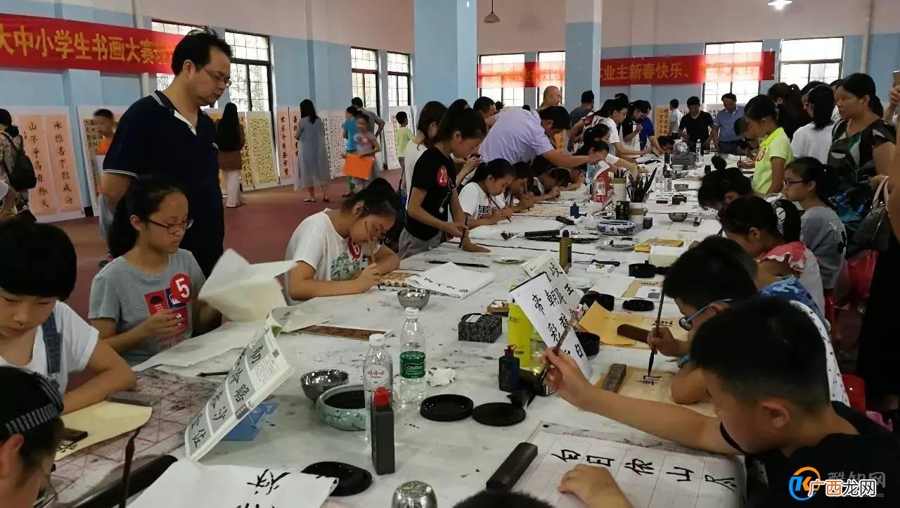 武大书画大赛获奖44人39人为干部 引发多方质疑_酷知科普