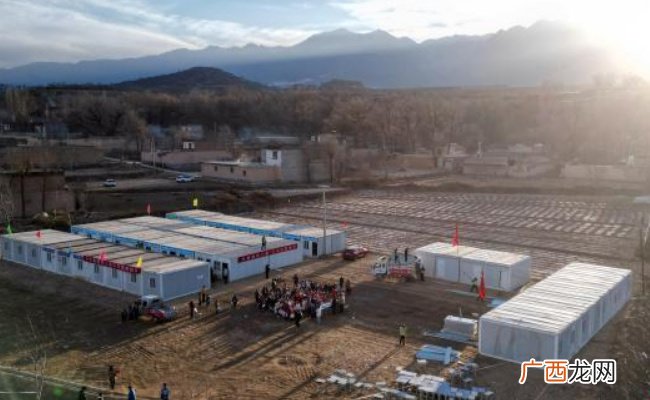 甘肃积石山4个重灾乡镇需安置群众已全部搬迁至板房了吗