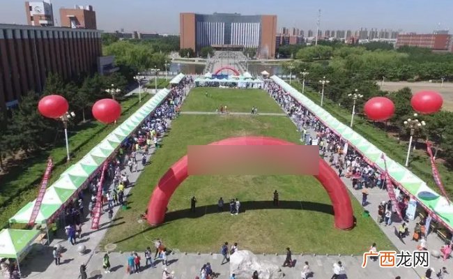 大学校园开放不能“无限”也不能搞“一刀切”吗