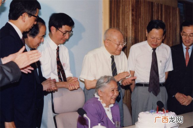 袁世凯有一个世界闻名的孙子是谁
