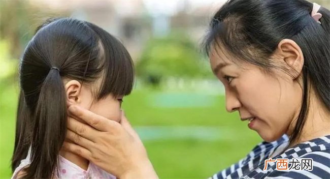 妈妈要在什么时候站出来为孩子撑腰