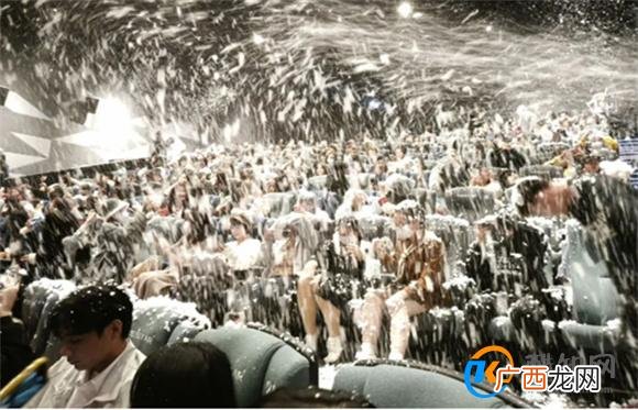元旦档首日票房4.69亿下雪场最热吗 观影体验怎么样