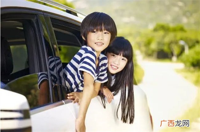 ?儿子总打妹妹怎么教育 如何制止孩子动手打人