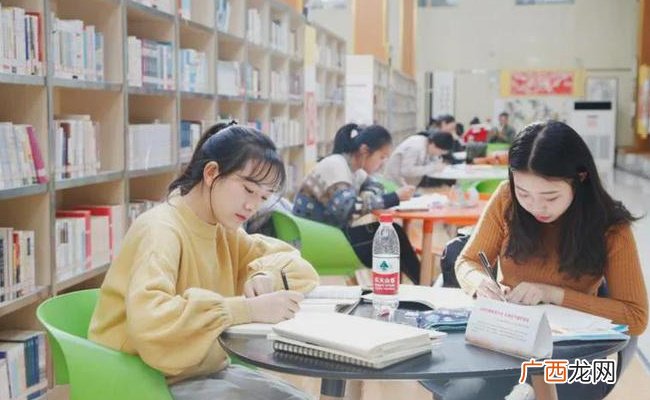 从清华转到双非院校，“逆向转学”为何受关注