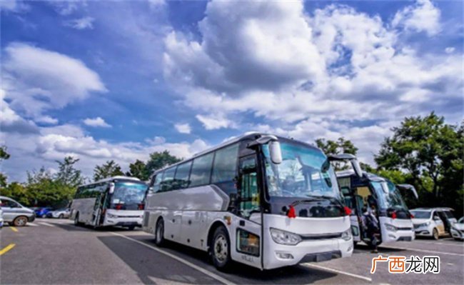?国内游火爆出入境游双向复苏，意味着旅游市场回暖吗
