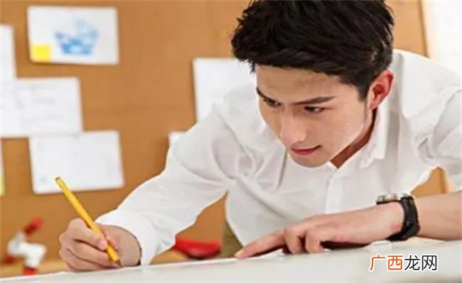 ?适合男孩学的专业有哪些，适合女生学的专业有哪些