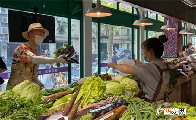 “传统菜场+轻业态”火爆“出圈”，带动了新消费吗
