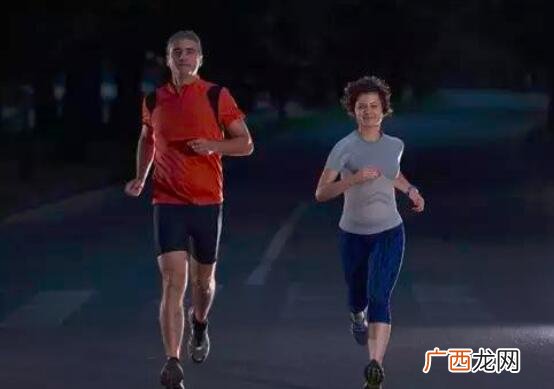 不同人群不一样 晚上跑完步饿了可以吃什么食物不胖