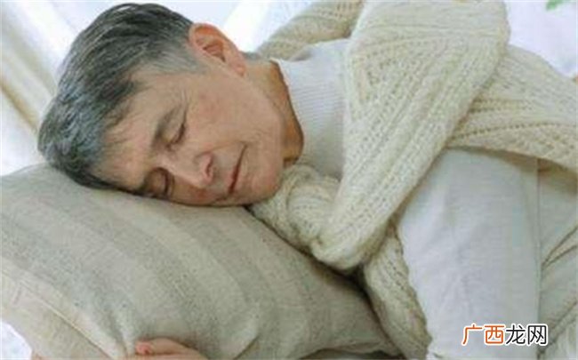 ?哪个时间入睡对血管最友好 晚上血液循环会比早上快吗