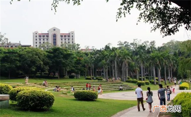 如何让大学校园不成为网络直播的“秀场”