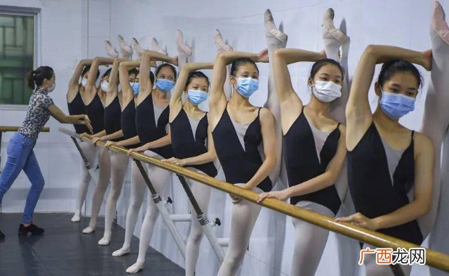 为何停止降分录取“体育生”“艺术生”