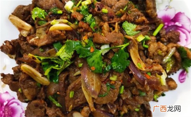 食补佳品孜然羊肉爆炒洋葱的做法，有什么功效