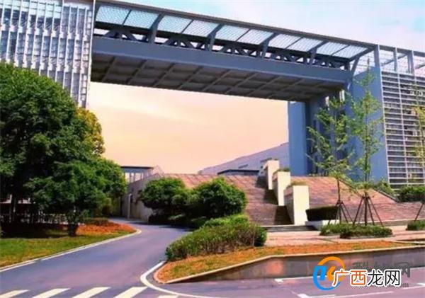 华中农业大学学生举报导师学术造假 导师学术不端如何