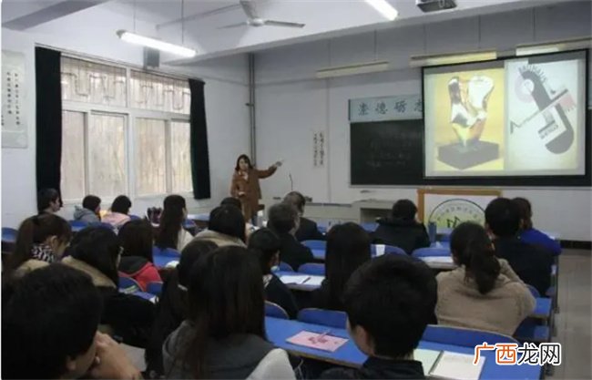 ?上课走神的解决办法 上课脑子乱想怎么办