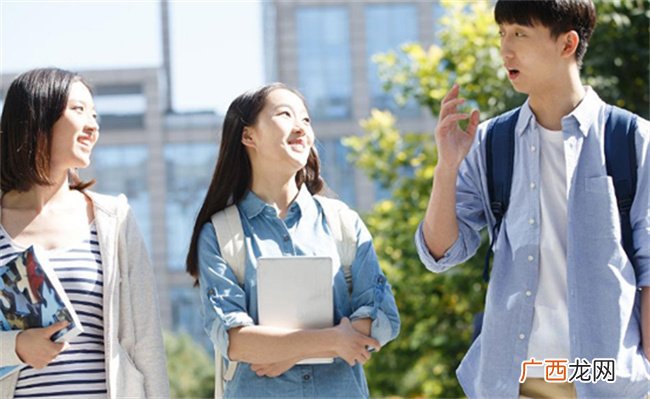?大学生“向上社交”是功利工具还是成长利器