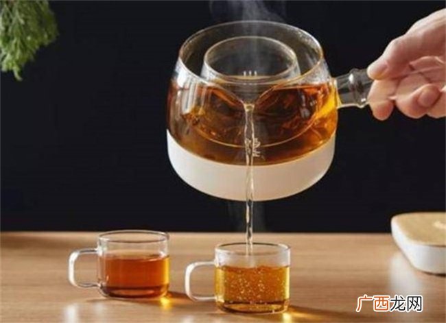 常喝茶的人与常喝白开水的人哪个好