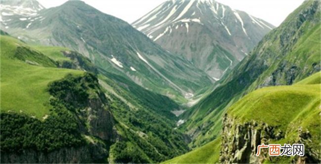 ?梦见高山是什么预兆 梦见高山悬崖代表着什么