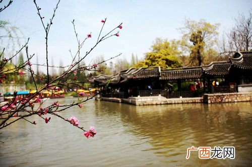 烟花三月下扬州是指几月