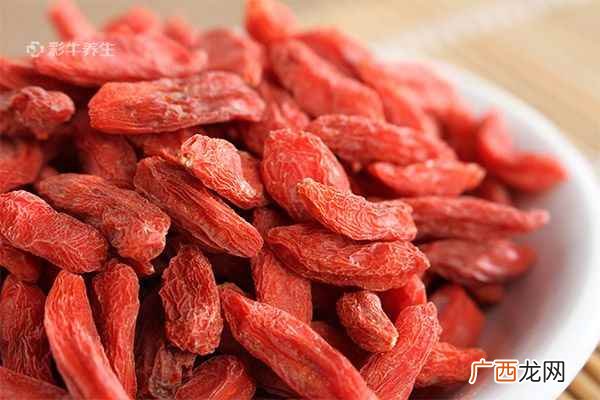 菊花和什么一起泡最好