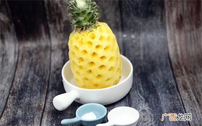 ?菠萝长在哪里 菠萝的形态特征