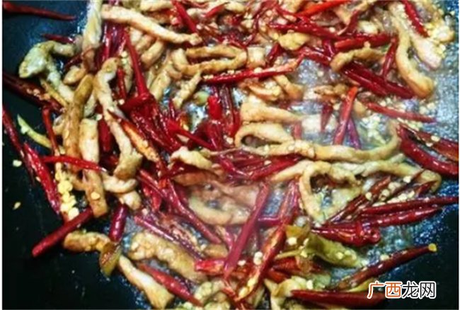 辣椒酱肉丝怎么做好吃