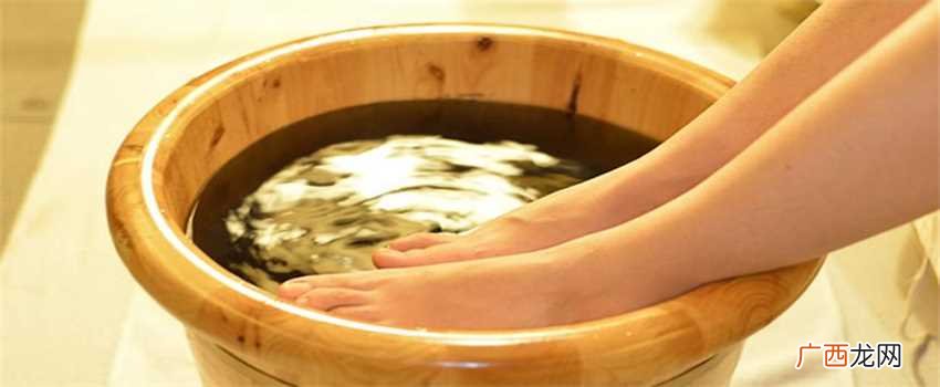 天天泡脚有什么好处 每天泡脚会有什么好处
