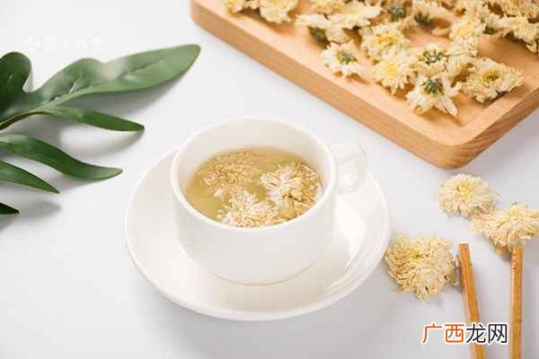 黑枸杞和什么一起泡水喝比较好