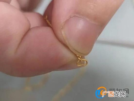 送妻子的金项链竟被磁铁吸起 买黄金首饰的注意事项