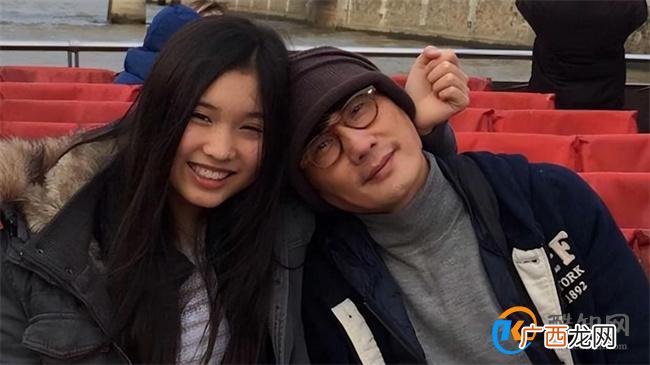 包小柏用AI复活女儿为妻子庆生 AI技术的意义