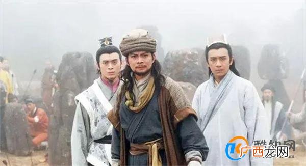 现在的年轻人还在看金庸吗 金庸小说没人看了吗