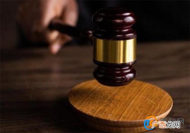 老人把遗产全给女儿 11岁孙女起诉 是否具有法律效应