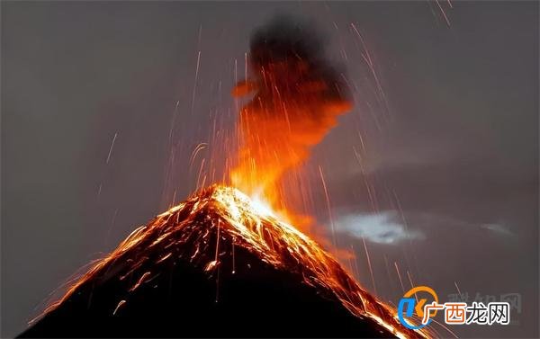 南极洲埃里伯斯火山持续喷黄金粉 火山喷黄金粉的原因