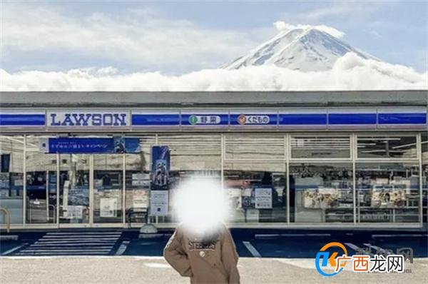 日本一小镇拉黑布遮挡富士山远景 阻止游客打卡拍照