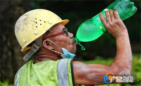 东南亚多国体感温度超50℃ 高温持续